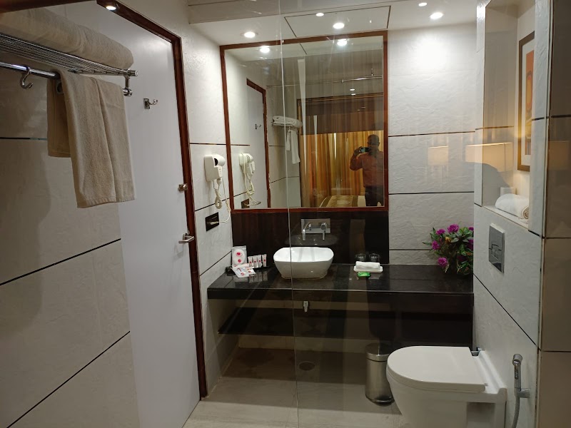 Spree Hotel Jaipur - Spree Hotel Jaipur, D-55-A, Madho Singh Rd, Bani Park, Jaipur, Rajasthan 302016, India