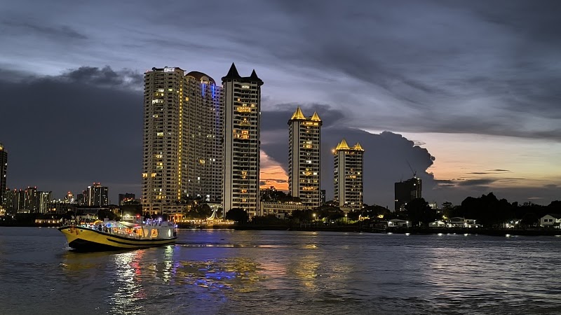 Asiatique The Riverfront Warehouse 7 - Asiatique The Riverfront Warehouse 7 Warehouse 7, 2194 ถ. เจริญกรุง Khwaeng Wat Phraya Krai, Khet Bang Kho Laem, Krung Thep Maha Nakhon 10120, Thailand