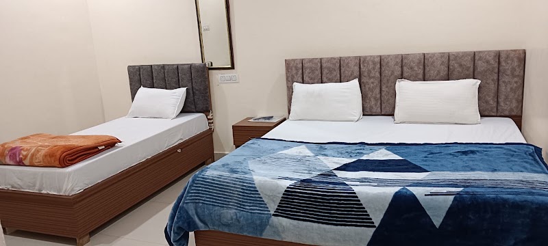 Hotel Shree Rajendra Inn (Ram Temple View) - Hotel Shree Rajendra Inn (Ram Temple View), HN. 13/2/12, Tedhi Bazar Rd, near Kaushalesh Sadan, Ramkot, Awas Vikas Colony, Ayodhya, Uttar Pradesh 224123, India