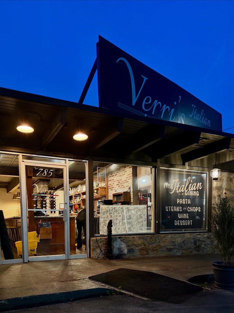 Verri's Italian Ristorante - Verri's Italian Ristorante 785 N Church St, Hendersonville, NC 28792, USA