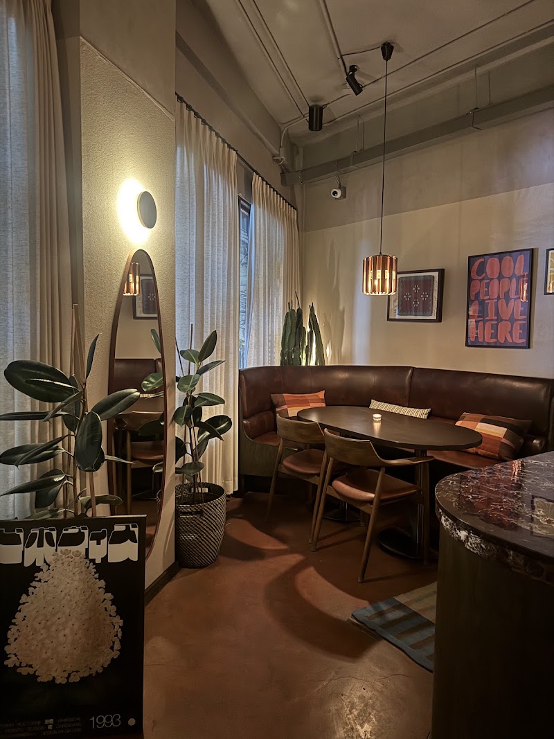 Toma y Toma - Toma y Toma, 547, 548, District, 549 Sukhumvit Soi 22, Khwaeng Khlong Tan, Khet Khlong Toei, Krung Thep Maha Nakhon 10110, Thailand
