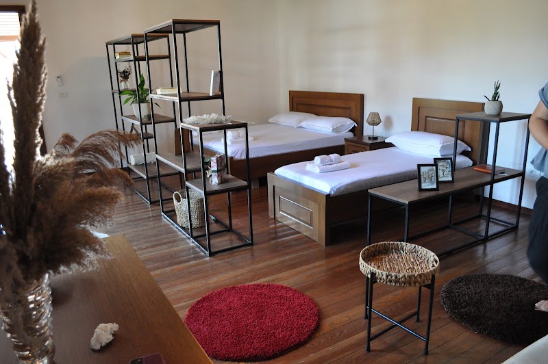 Timber Guest House - Timber Guest House, Rruga Mihal Komnena, Berat 5001, Albania
