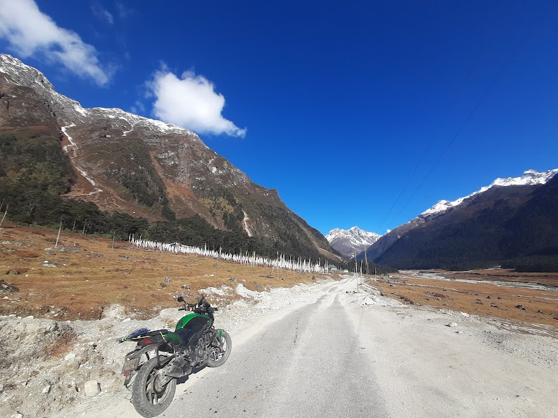 rideOn Motorcycle Rentals | Scooty & Bike Rental in Gangtok Sikkim - rideOn Motorcycle Rentals | Scooty & Bike Rental in Gangtok Sikkim Tibet Rd, Arithang, Gangtok, Sikkim 737101, India