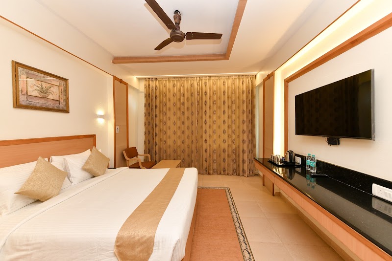 Hotel Roopa - Hotel Roopa #2724/C, Bangalore Nilgiri Rd, Mandi Mohalla, Mysuru, Karnataka 570010, India