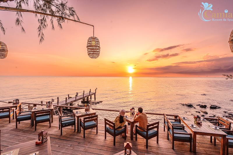 Camia Restaurant - Camia Restaurant Beach, Le Thuc Nha Street, Ông Lang, Phú Quốc, An Giang 92000, Vietnam