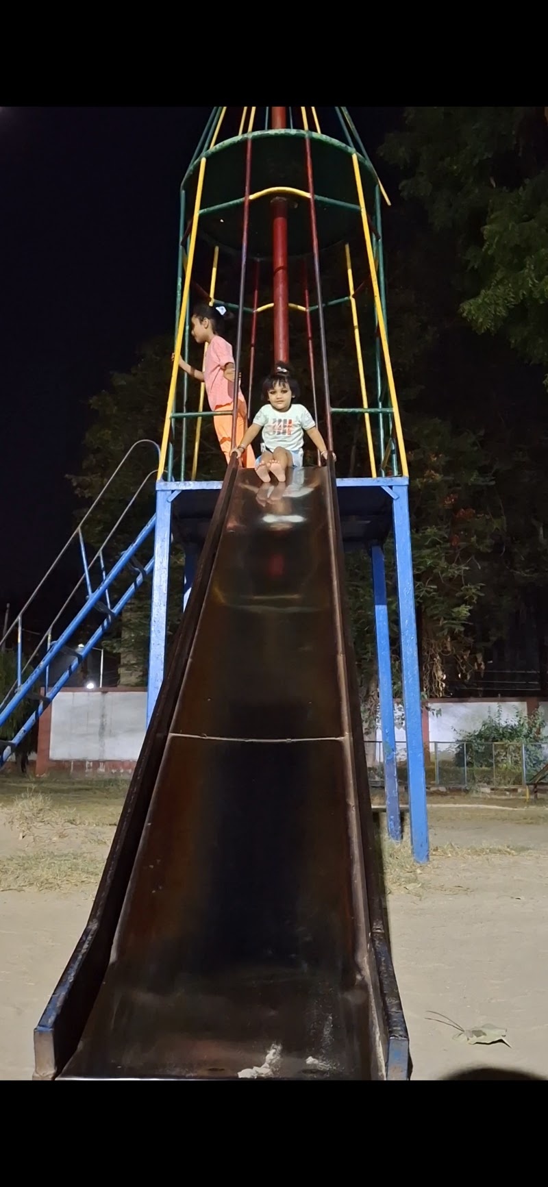 Nehru Park - Nehru Park 8XMG+VRH, Kennedy Rd, Varanasi cantonment, Varanasi, Uttar Pradesh 221002, India