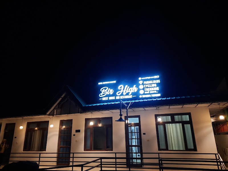 BIR HIGH - BIR HIGH Bir Landing Site Suja, Bir, Suja, Himachal Pradesh 176077, India