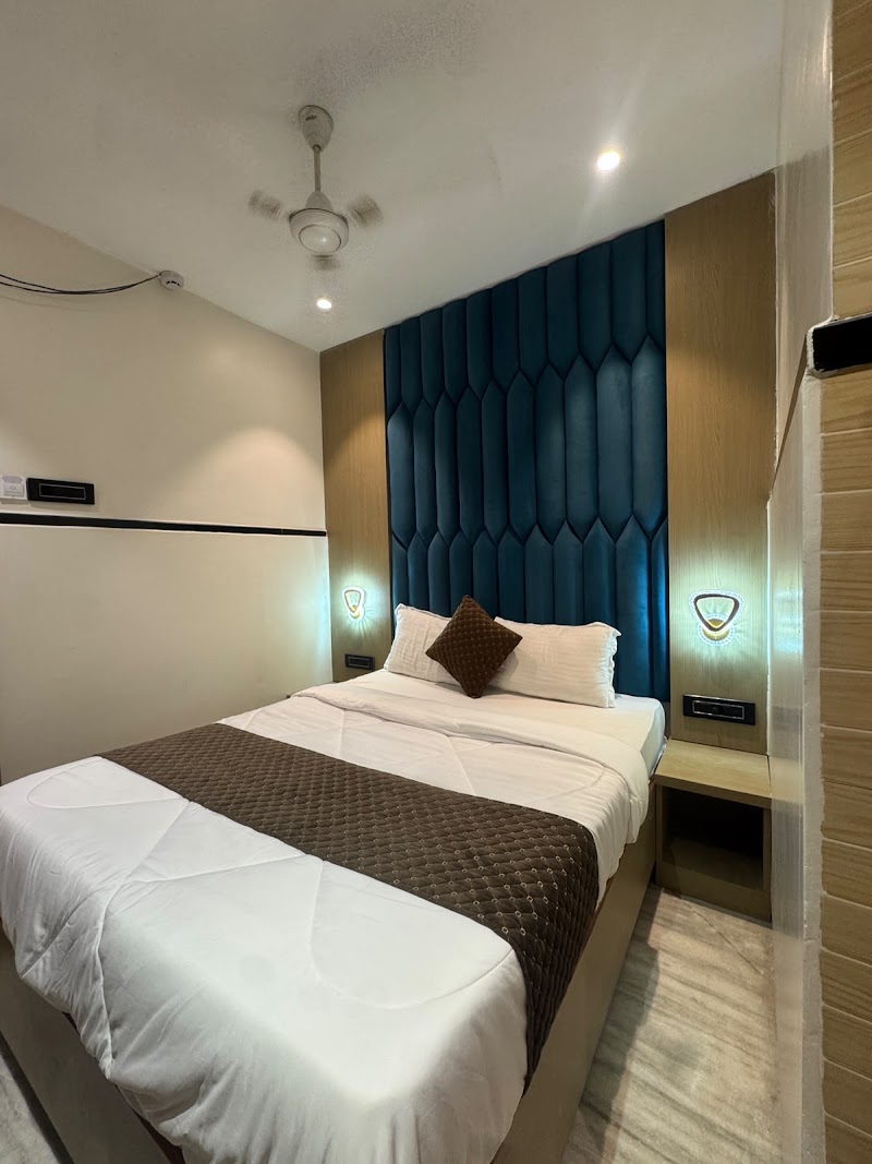 Travellers Inn - Travellers Inn 26, Adi Murzban Path, Ballard Estate, Fort, Mumbai, Maharashtra 400001, India