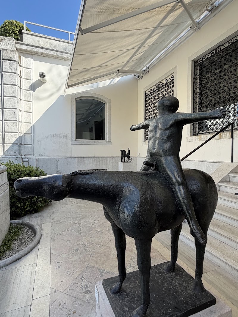 Peggy Guggenheim Collection - Peggy Guggenheim Collection Dorsoduro, 701, 30123 Venezia VE, Italy