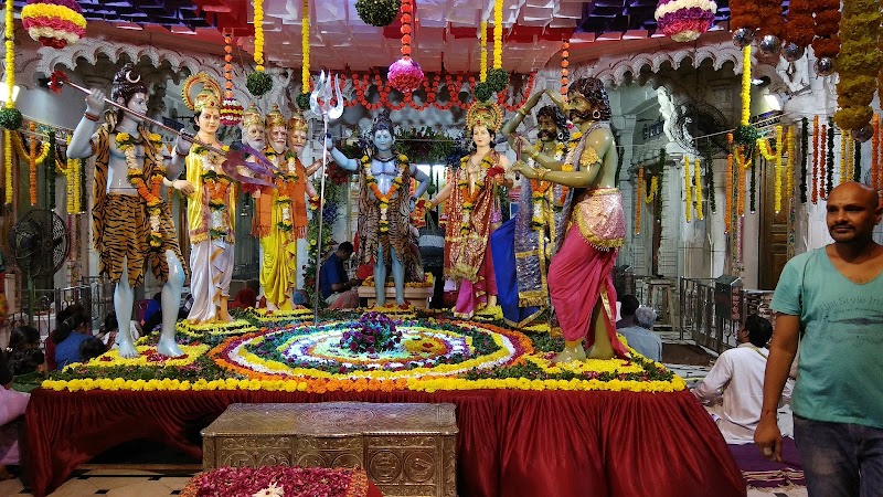 Bhandupeshwar Mahadev Temple - Bhandupeshwar Mahadev Temple A-5, Bhandup Station Rd, Dina Bama Estate, Bhandup West, Mumbai, Maharashtra 400078, India