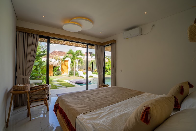 Tropical Palms Villa - Tropical Palms Villa 9528+X5X, Gg. KY Ceruring, Kerobokan, Kec. Kuta Utara, Kabupaten Badung, Bali 80361, Indonesia