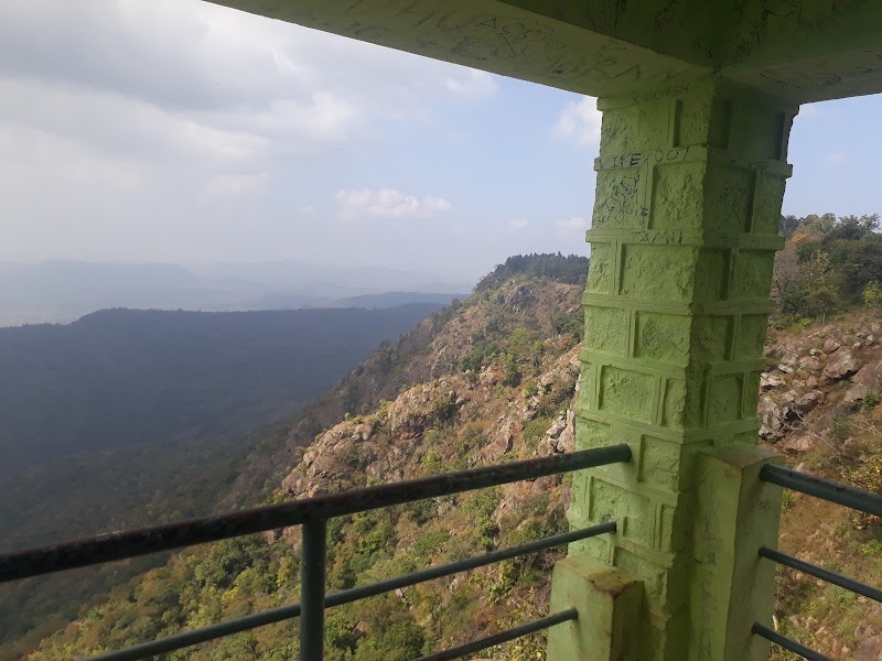 Karadiyur View Point - Yercaud - Karadiyur View Point - Yercaud R5QQ+CVM, Nagloor Kolakoor Road, Karadiyoor, Elavadi, Kotadiyar, Tamil Nadu 636602, India