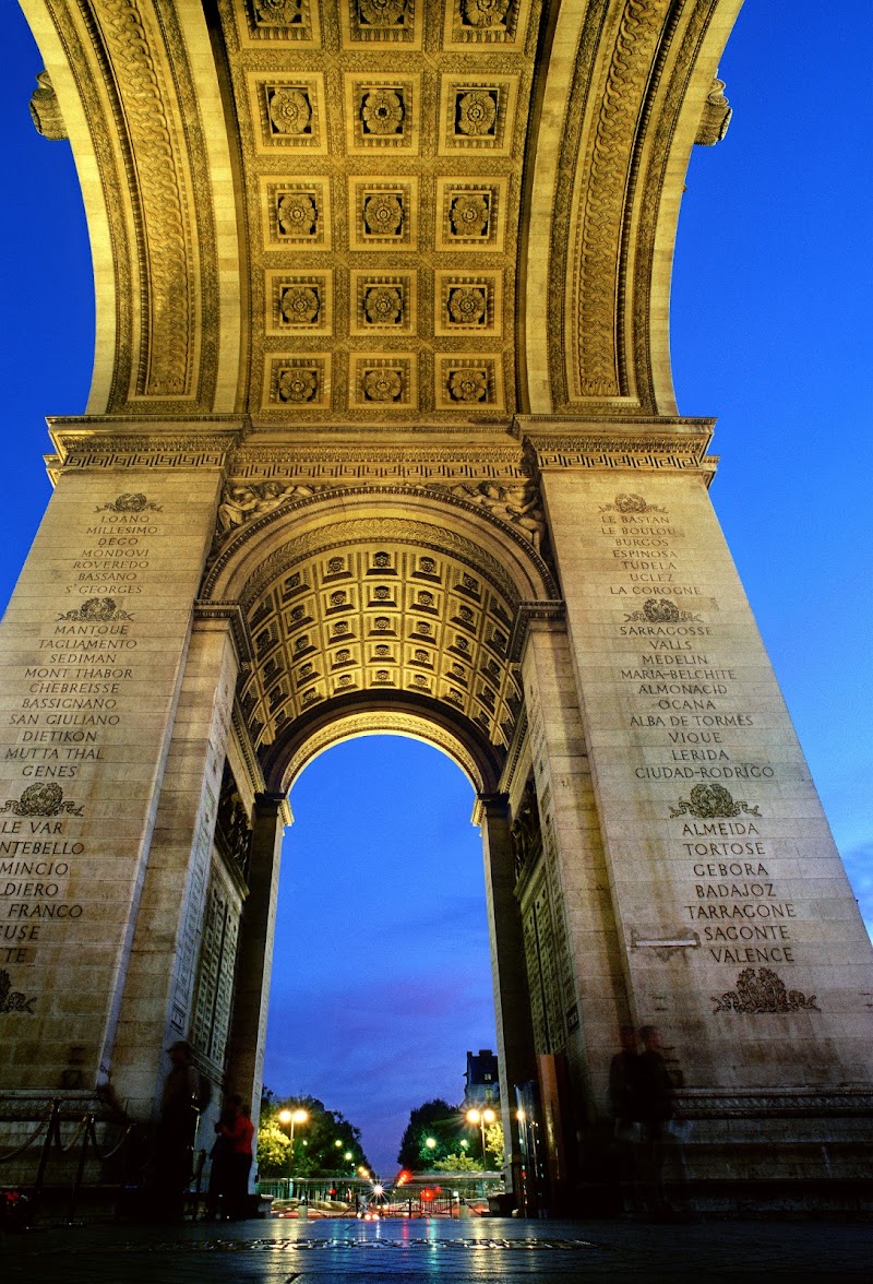 Arc de Triomphe - Arc de Triomphe Pl. Charles de Gaulle, 75008 Paris, France