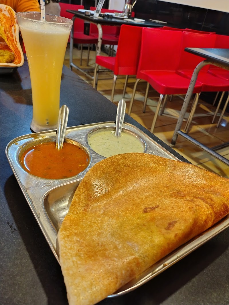 Hare Krishna Veg Restaurant - Hare Krishna Veg Restaurant, No.88, RBGDT Charities Building, Gubbi Thotadappa Rd, near City Railway Station, Kempegowda, Majestic, Bengaluru, Karnataka 560023, India