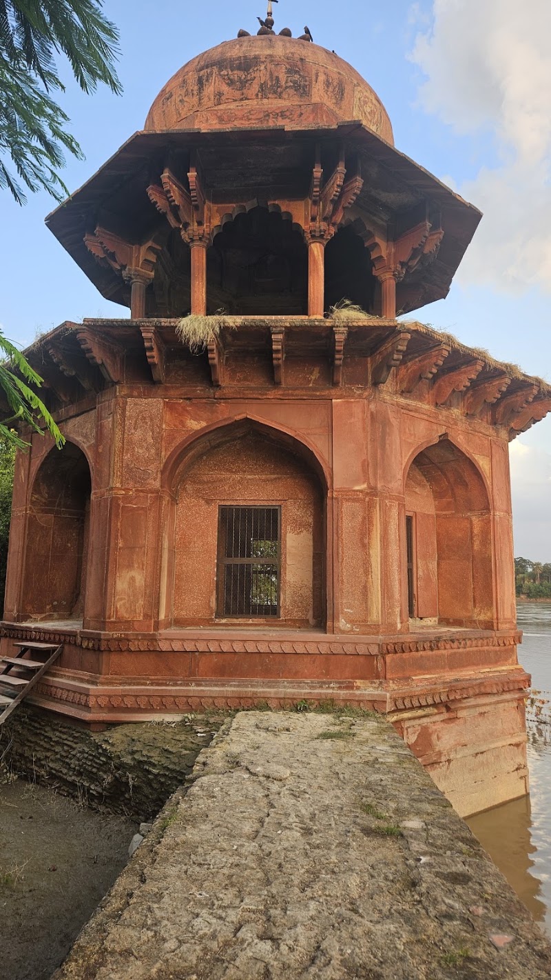 Mehtab Bagh - Mehtab Bagh 1, MEHTAB BAGH, Nagla Devjit, Agra, Uttar Pradesh 282001, India