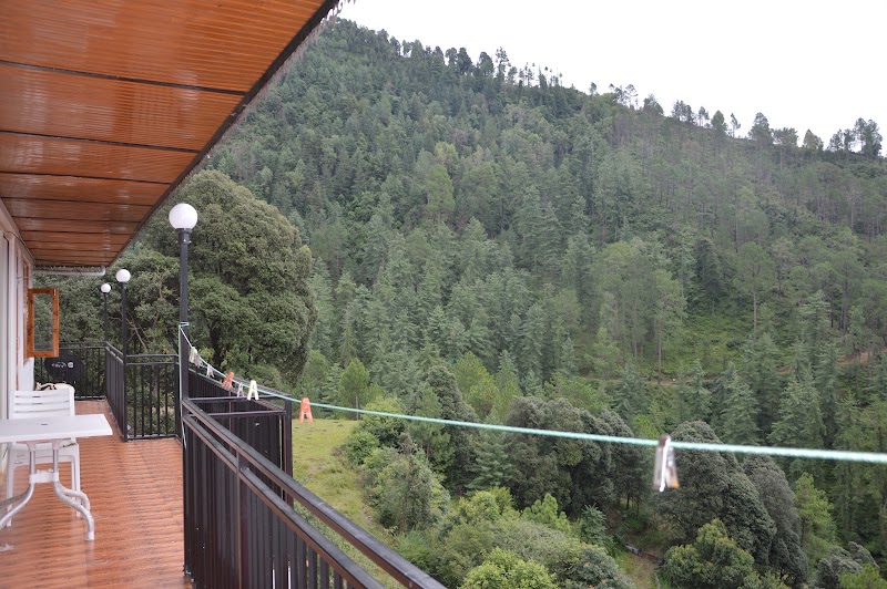 The banoak homestay - The banoak homestay 312, Kandi Seghar Rd, Himachal Pradesh 171007, India