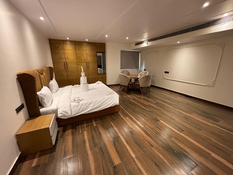Hotel Elara - Hotel Elara 72Q9+MMH, Haridwar Bypass Rd, near Kargi Chowk, Kanhaiya Vihar, Kargi, Dehradun, Uttarakhand 248121, India