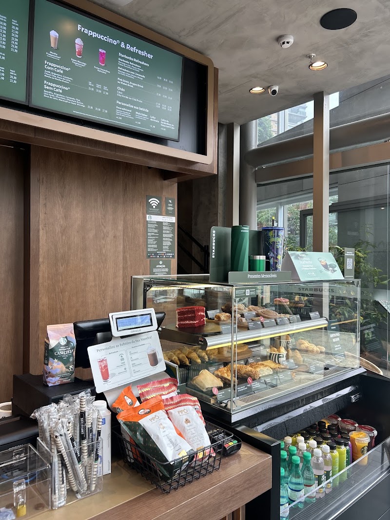 Starbucks - Starbucks, Av. Pedroso de Morais, 218 - Pinheiros, São Paulo - SP, 05420-000, Brazil