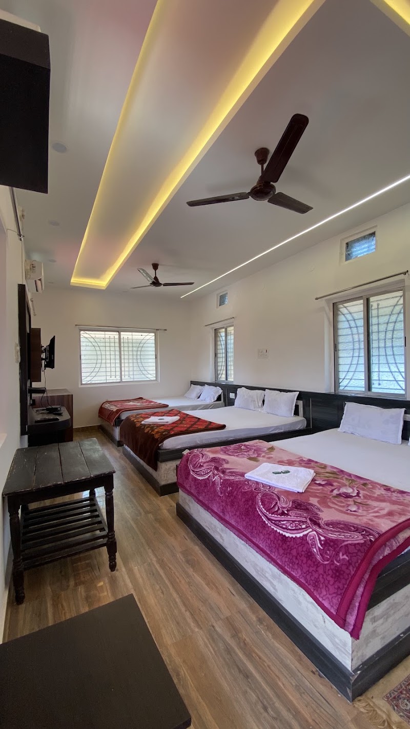 HOTEL RAVI AND SHASHI - HOTEL RAVI AND SHASHI, Police station road, Netarhat, Birjiatoli, Jharkhand 835218, India
