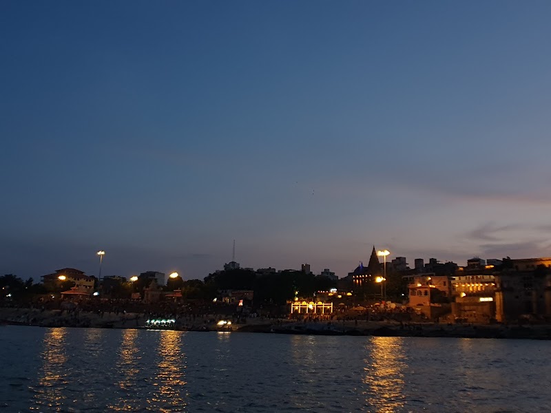 Tulsi Ghat, (Varanasi) - Tulsi Ghat, (Varanasi) Tulsi ghat B2, B 2/40, Assi Rd, Ghats of Varanasi, Shivala, Varanasi, Uttar Pradesh 221001, India