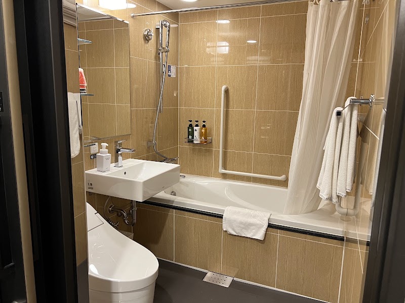 Apa Hotel & Resort Roppongi-Eki-Higashi Station East - Apa Hotel & Resort Roppongi-Eki-Higashi Station East 3-chōme-18-6 Roppongi, Minato City, Tokyo 106-0032, Japan