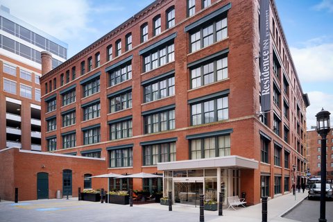 Residence Inn by Marriott Boston Downtown/Seaport - Residence Inn by Marriott Boston Downtown/Seaport, 370 Congress St, Boston, MA 02210, USA