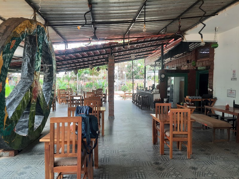 Klay's Cocktail Bar and Restaurant - Klay's Cocktail Bar and Restaurant Grand Chivar Road, opposite Bharat Petrol Pump, Vagator, Anjuna, Goa 403509, India