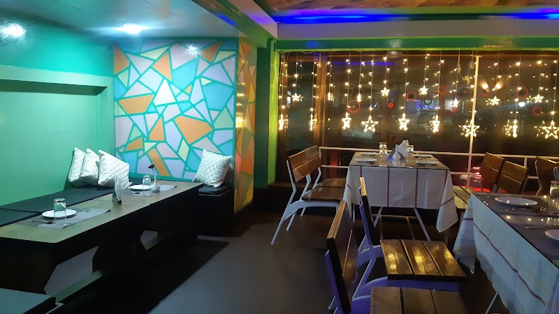 Roadhouse Resto Bar and Music Lounge