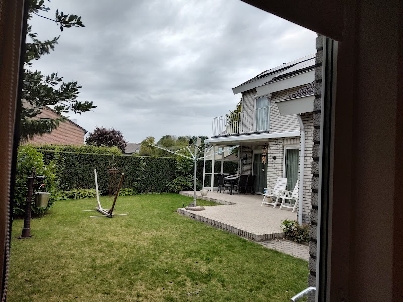 Bed and Breakfast Between city and nature - Bed and Breakfast Between city and nature, De Horzak 79, 5347 JA Oss, Netherlands
