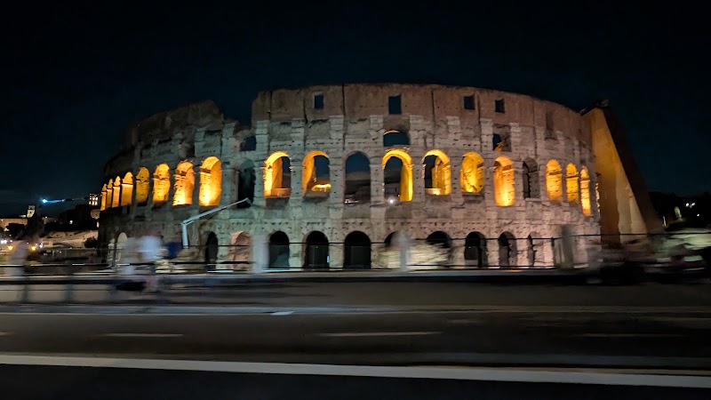 Rome in Golf Cart - Tours of Rome - Rome in Golf Cart - Tours of Rome, Via dei Funari, 25, 00134 Roma RM, Italy