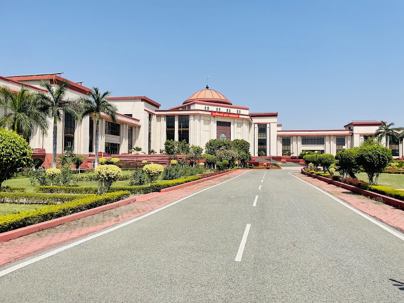 High Court Of Chhattisgarh - High Court Of Chhattisgarh, 239W+3RM, Raipur - Bilaspur Expy, Bodri, Bilaspur, Chhattisgarh 495003, India