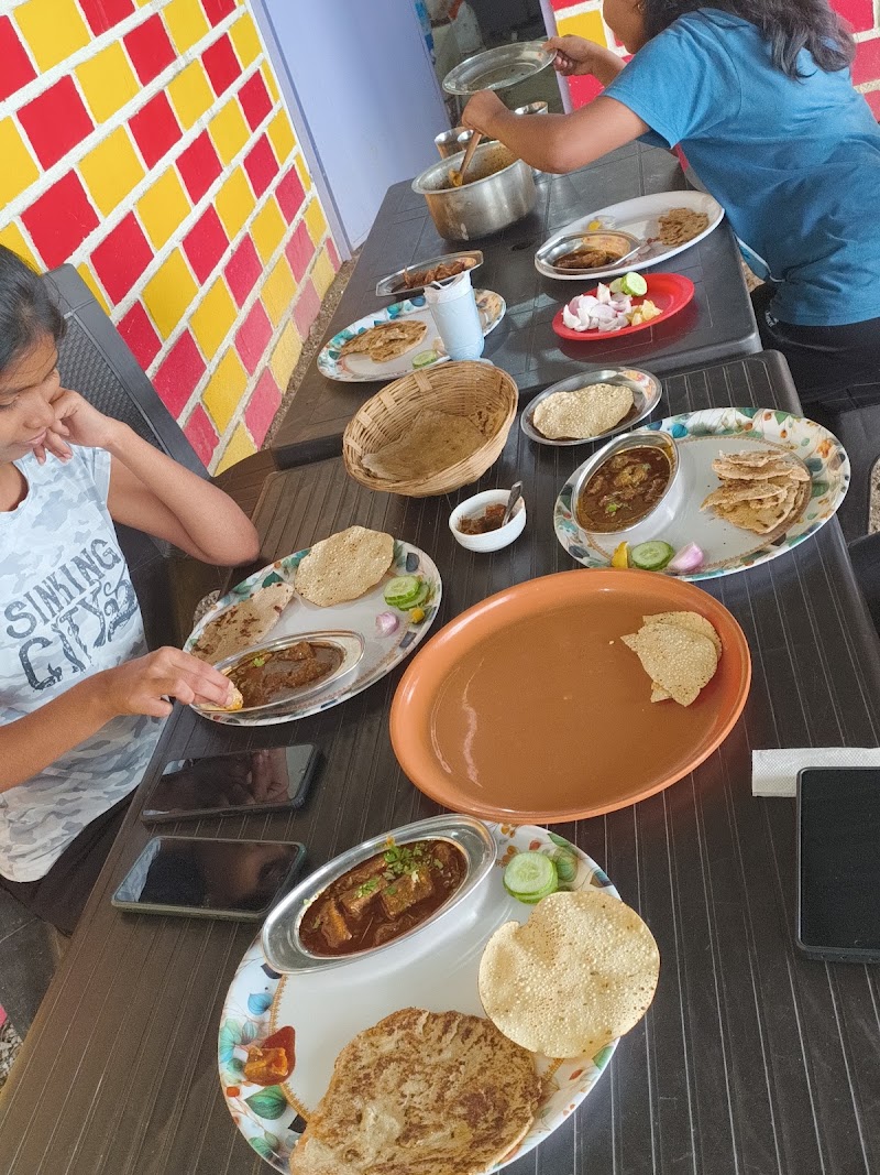 Hotel Dhawal and family restaurant - Hotel Dhawal and family restaurant, M4CR+38, Peth, Maharashtra 441214, India