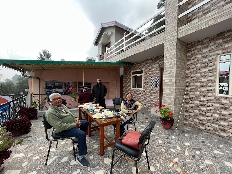 The Hills View - Best hotel in Nainital