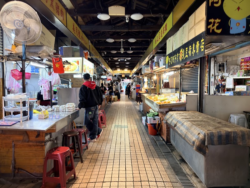 Songshan Market - Songshan Market No. 679, Section 4, Bade Rd, Ciyou Village, Songshan District, Taipei City, Taiwan 105