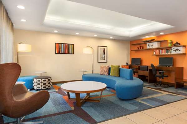 Country Inn & Suites by Radisson, Phoenix Airport, AZ - Country Inn & Suites by Radisson, Phoenix Airport, AZ, 4702 E University Dr, Phoenix, AZ 85034, USA