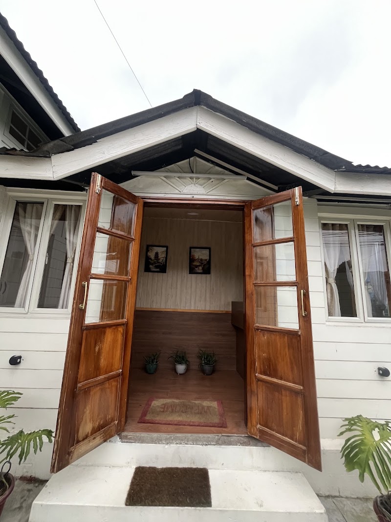 INSARA Cottage Homestay - INSARA Cottage Homestay 123, Laitumkhrah Point Towards New Colony, Laitumkhrah, Shillong, Meghalaya 793001, India