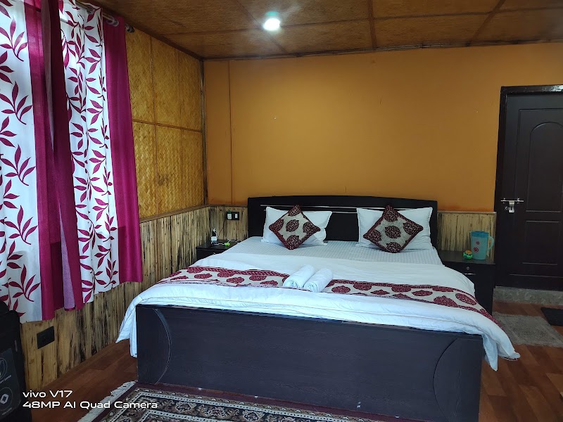 Cherry Village Homestay Resort, Darap - Cherry Village Homestay Resort, Darap Pelling-Rimbi Rd, Darap, Sikkim 737113, India