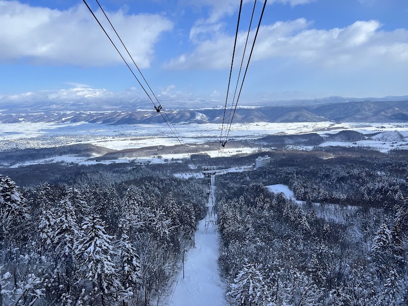 富良野スキー場 富良野ZONE - 富良野スキー場 富良野ZONE Nakagoryo, Furano, Hokkaido 076-8511, Japan