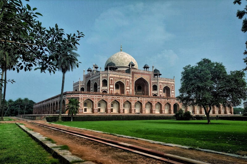 Isa Khan's Tomb, Delhi - Isa Khan's Tomb, Delhi Humayun's Tomb complex, Mathura Rd, Nizamuddin, Nizamuddin East, New Delhi, Delhi 110013, India