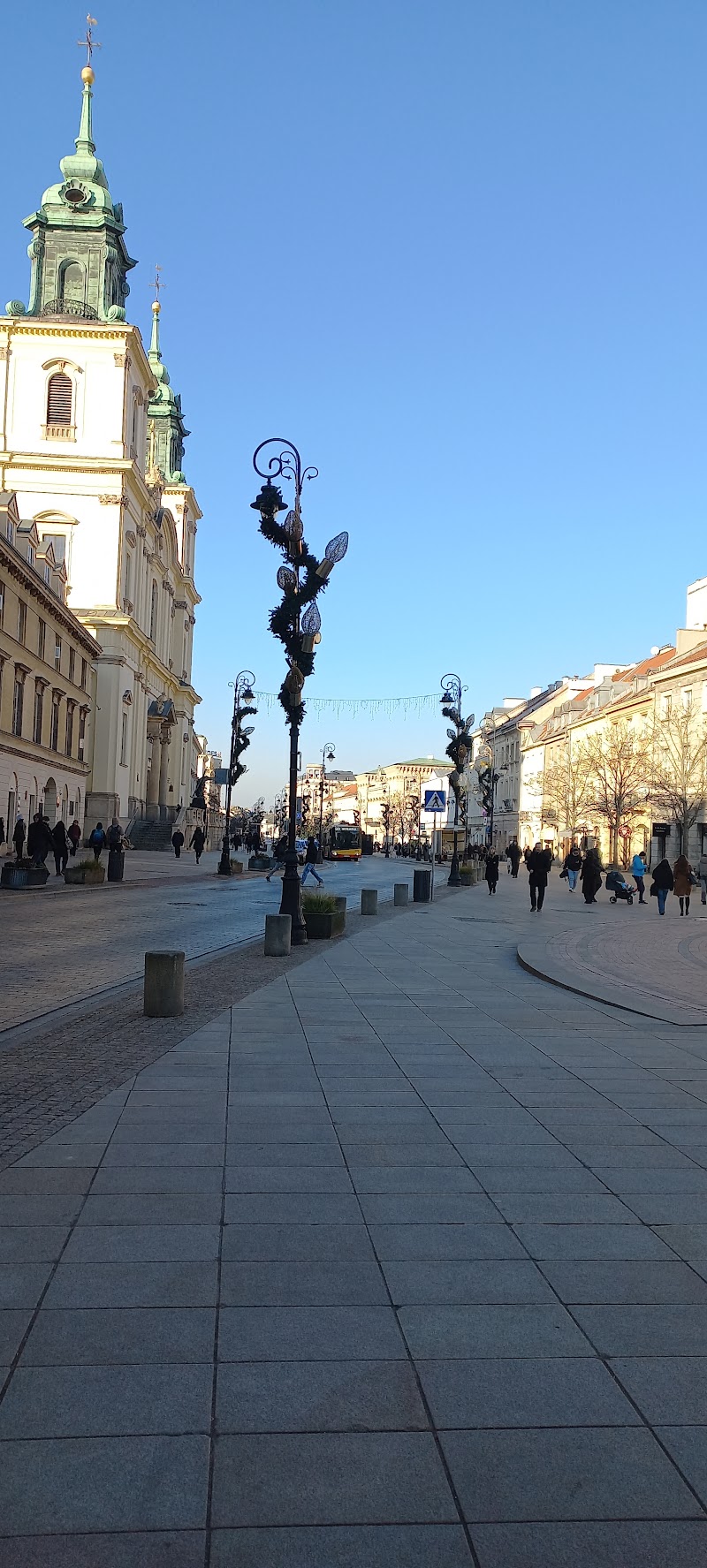 Nowy Świat 47 - Nowy Świat 47, Metro Nowy Świat-Uniwersytet, poziom 1/lok. 1012, 00-046 Warszawa, Poland