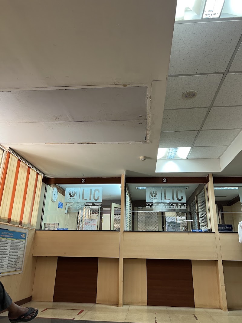 LIC of India, Branch Office - LIC of India, Branch Office, CIVIC CENTRE, BHILAI, Civic Center Area, Sector 5, Durg, Bhilai, Chhattisgarh 490006, India