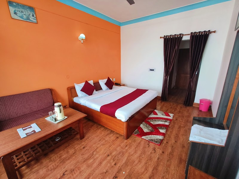 Hotel Himsagar - Hotel Himsagar The Mall, Paltan Bazar, Dharanaula, Almora, Sarso, Uttarakhand 263601, India