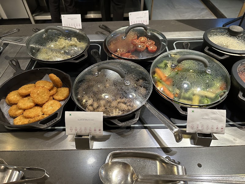 Cafe G - Crowne Plaza Today Gurugram - Cafe G - Crowne Plaza Today Gurugram Sector 29, Opposite Signature Towers, Sector 29, Gurugram, Haryana 122009, India