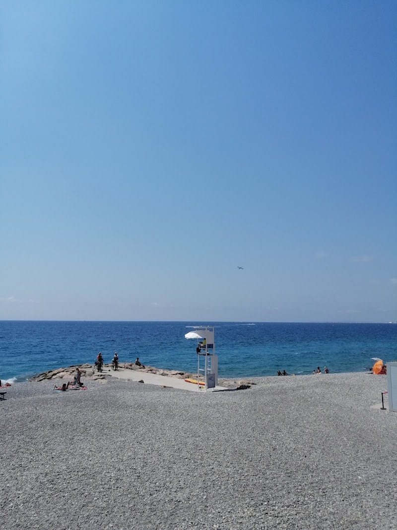 Plage de Ste Hélène - Plage de Ste Hélène 243 Prom. des Anglais, 06200 Nice, France