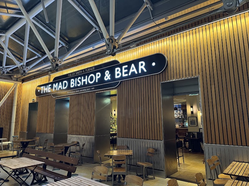 The Mad Bishop & Bear, Paddington - The Mad Bishop & Bear, Paddington 1st Floor, Paddington Station, London W2 1HB, UK