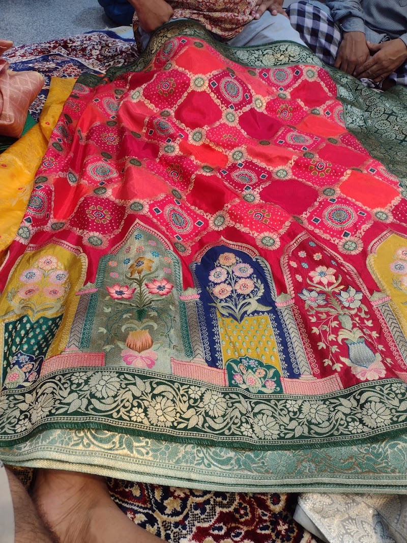 Banarasi Weavers Shop - Banarasi Weavers Shop, B 21/195, Bawan Nagar Park, PLOT NO-5, Kamachha Rd, near Central Hindu boys school, Ashfaq Nagar, Bhelupur, Varanasi, Uttar Pradesh 221010, India