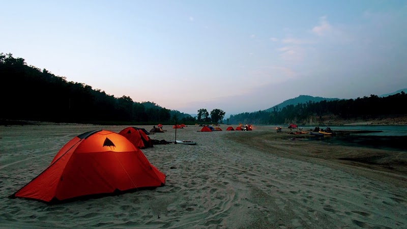 Raver Expedition Adventures - River rafting in Rishikesh - Raver Expedition Adventures - River rafting in Rishikesh, hotel, Deccan valley gate, Badrinath Marg, near Green Hills, Tapovan, Rishikesh, Uttarakhand 249137, India