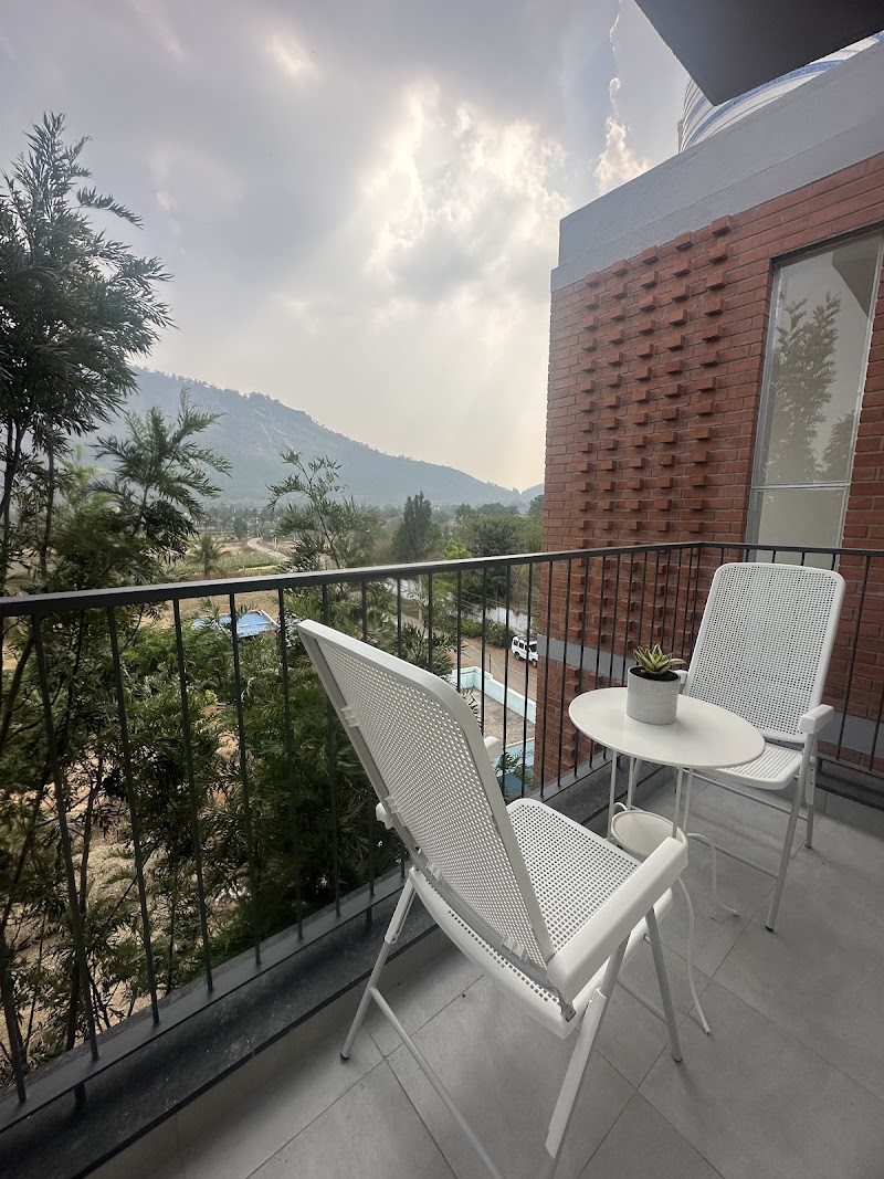 Viewtopia- luxury homestay - Viewtopia- luxury homestay Plot No #63 #64, Singatakadirenahalli village Nandi post Chickballapur, Taluk, Nandi Hills, Singadikadirenahalli, Karnataka 562103, India
