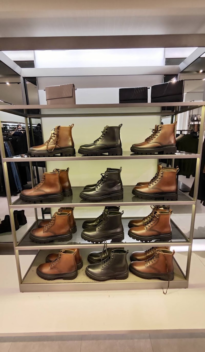 ZARA - ZARA, Börsenstraße 2-4, 60313 Frankfurt am Main, Germany