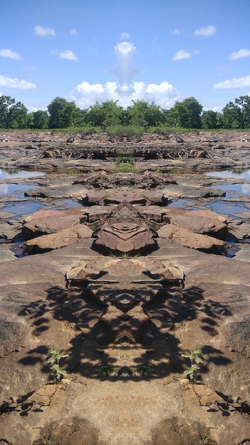 Dhaskund Waterfall - Dhaskund Waterfall, Sirpur Rd, Awarai, Chhattisgarh 493551, India